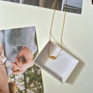 Elegant 18kt GP Necklace